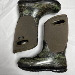 Bogs Big Kids/Youth Size 4 Classic Boot Mossyoak camouflage